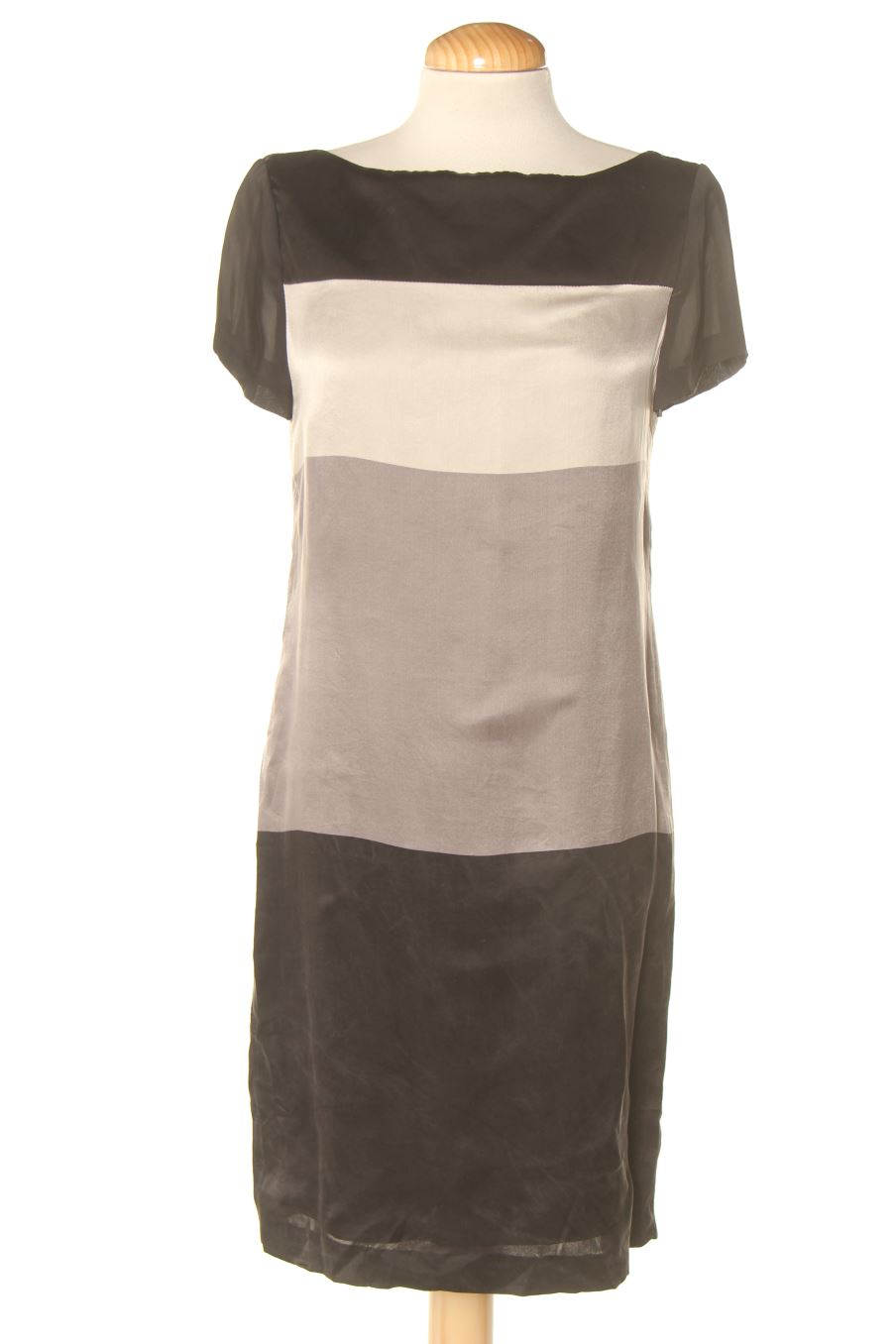 Vestido casual de Zara de la talla S, de color estampado