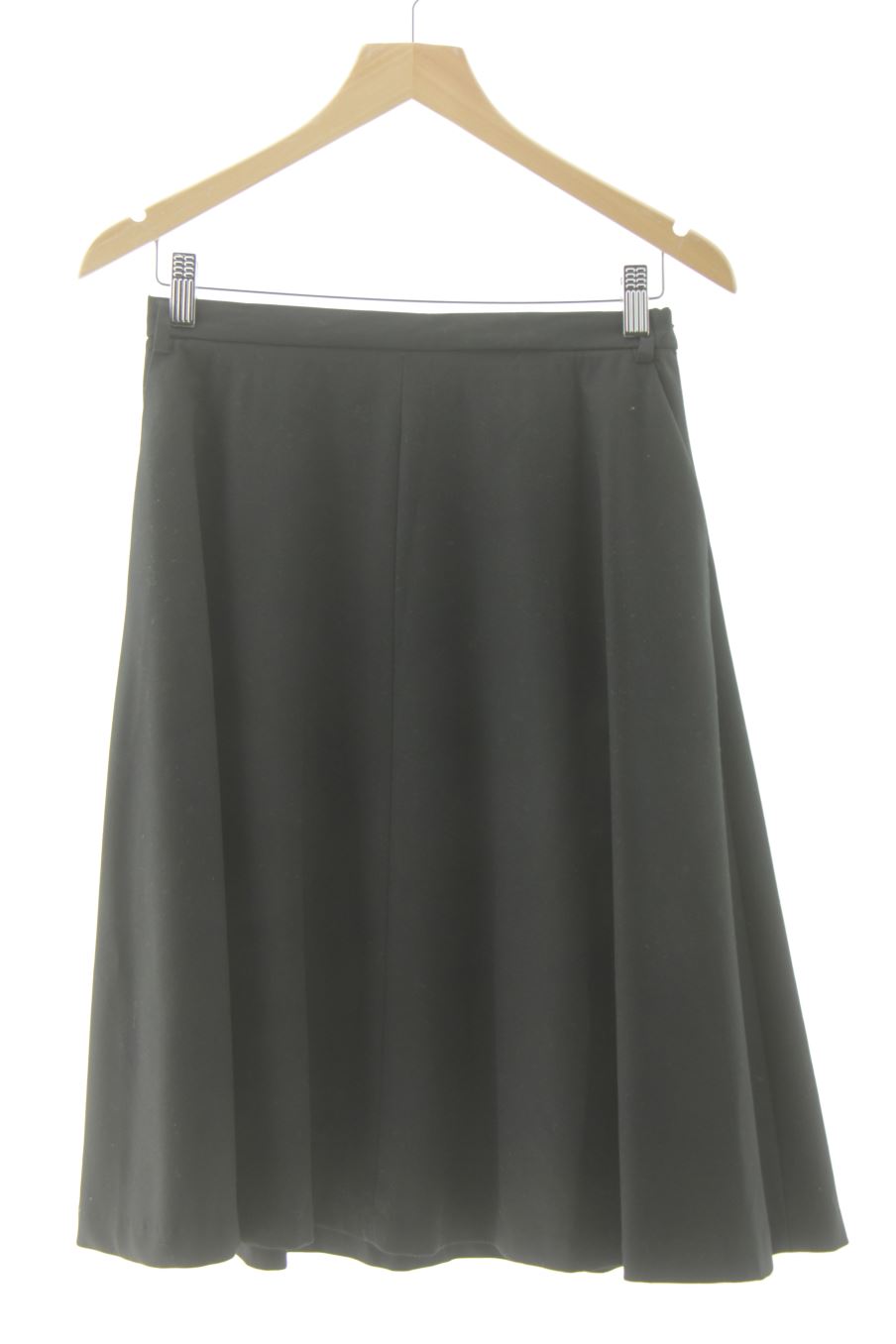 Jupe Zara de la taille M, de couleur noir