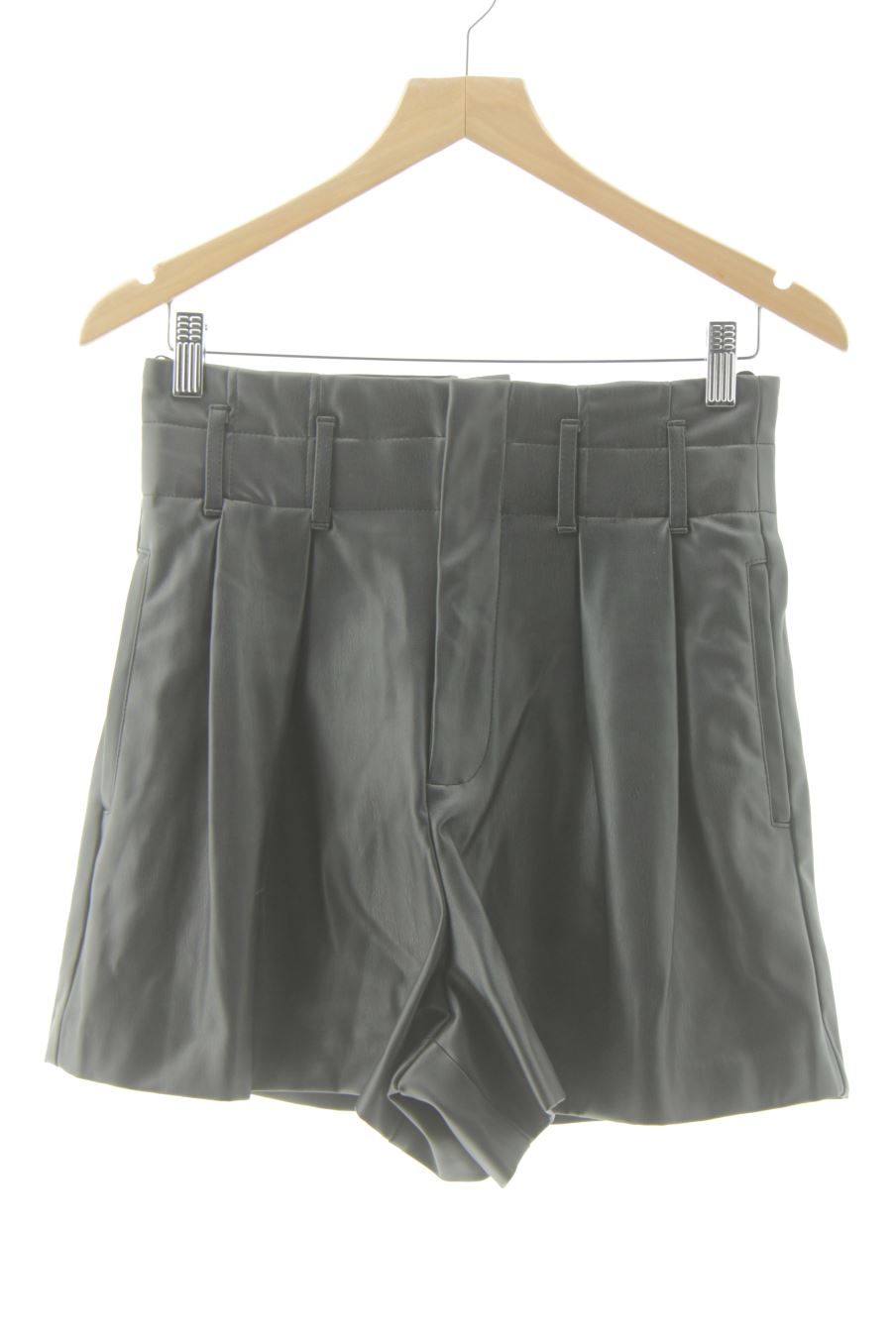 Shorts Zara de la taille S, de couleur noir de synthétique