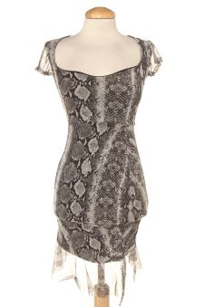 Einfaches Kleid 34 PRETTYLITTLETHING