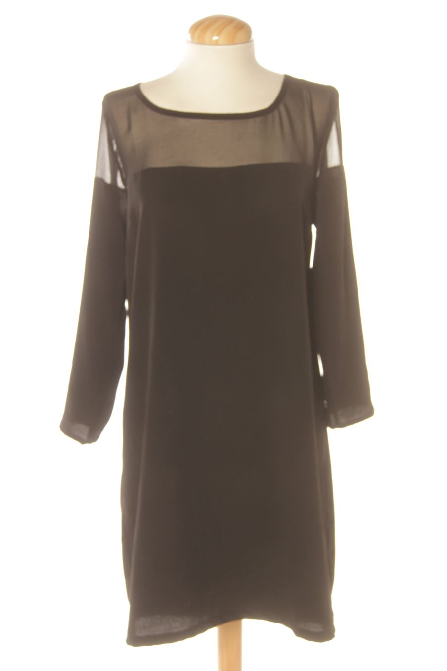 Robe casual Bershka de la taille L, de couleur noir