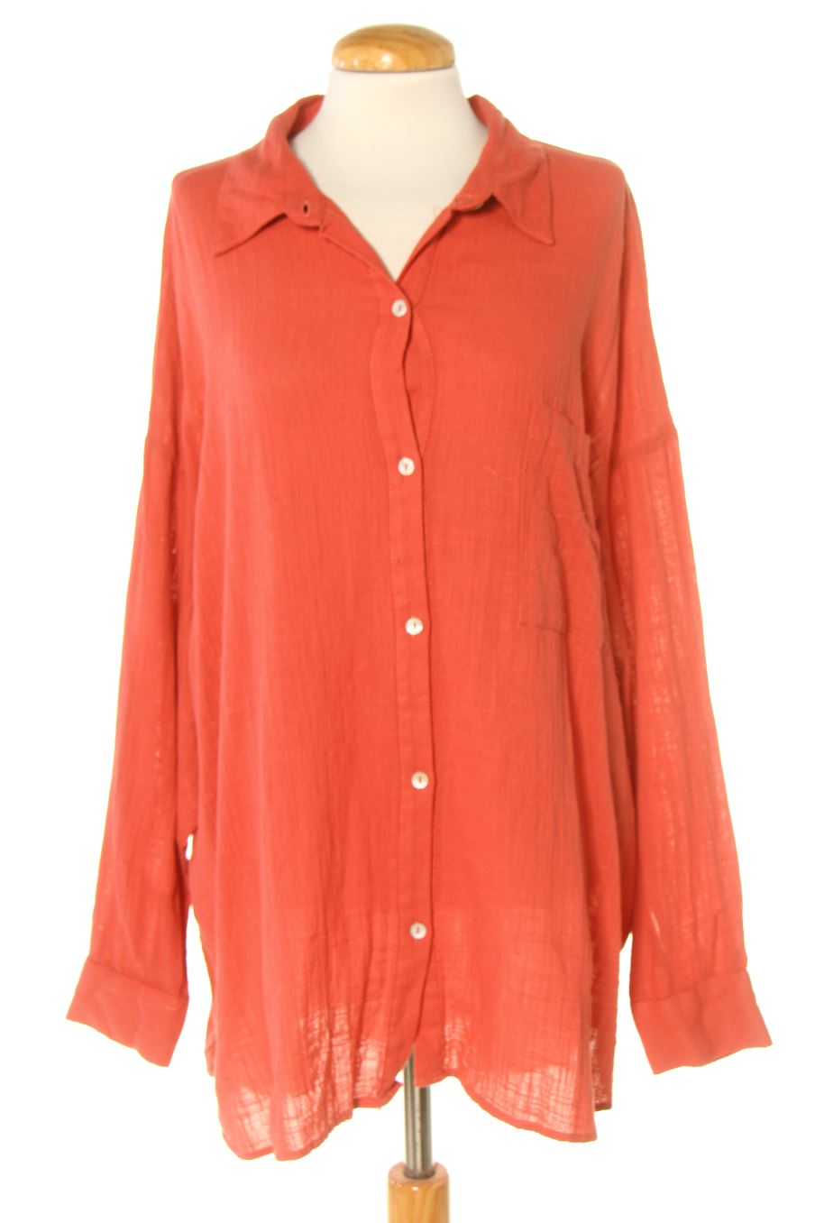 Chemise Pull & Bear de la taille L, de couleur corail