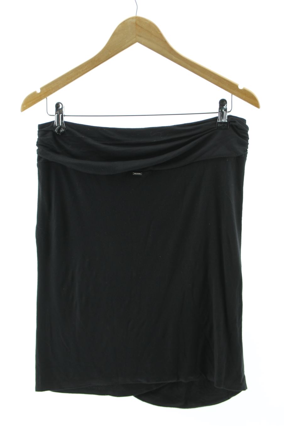 Jupe Ikks de la taille 38, de couleur noir