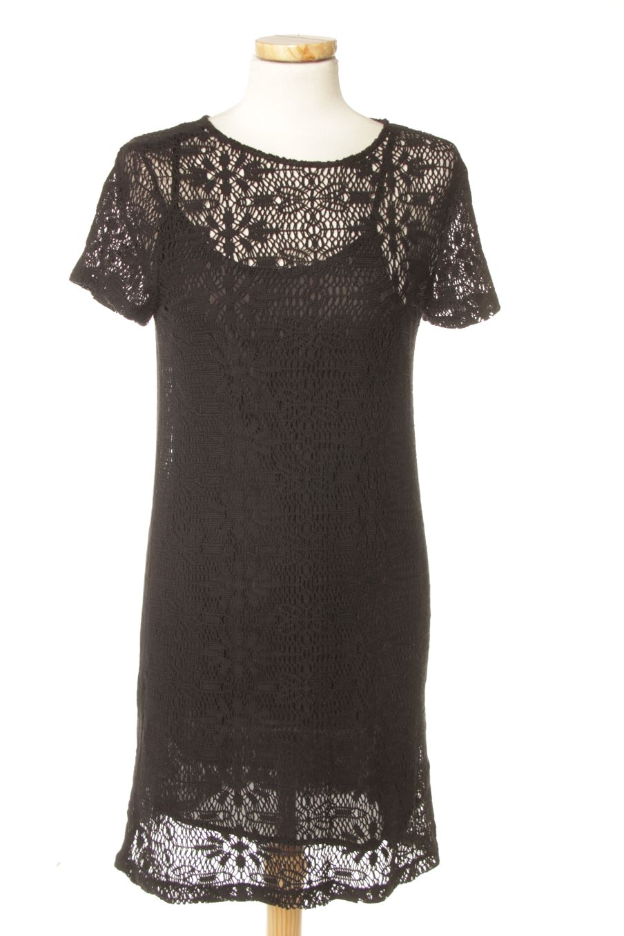 Robe casual Stradivarius de la taille S, de couleur noir