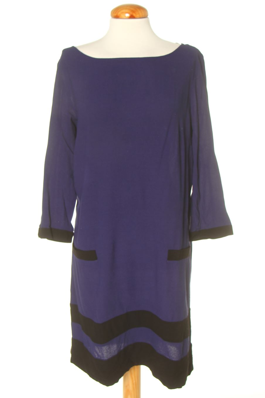 Robe casual Mango de la taille M, de couleur bleu