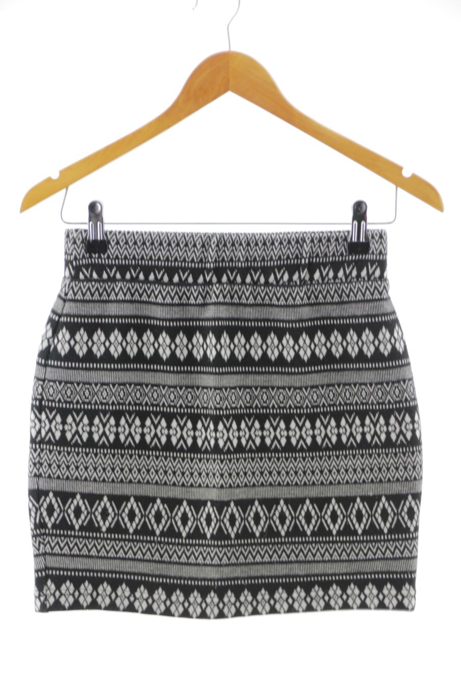 Jupe Camaieu de la taille 34, de couleur noir