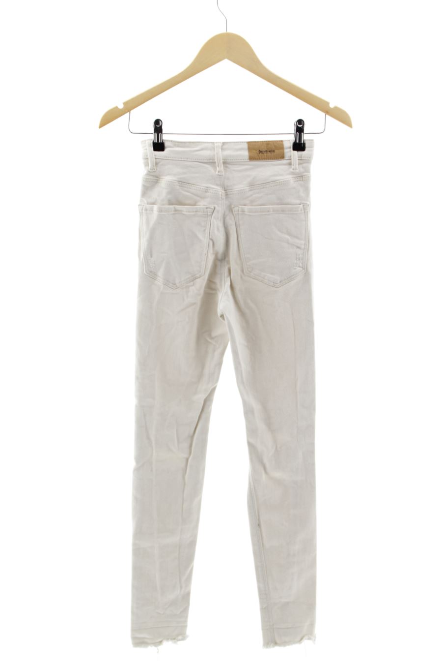 Jeans Stradivarius de la taille 34, de couleur blanc de denim