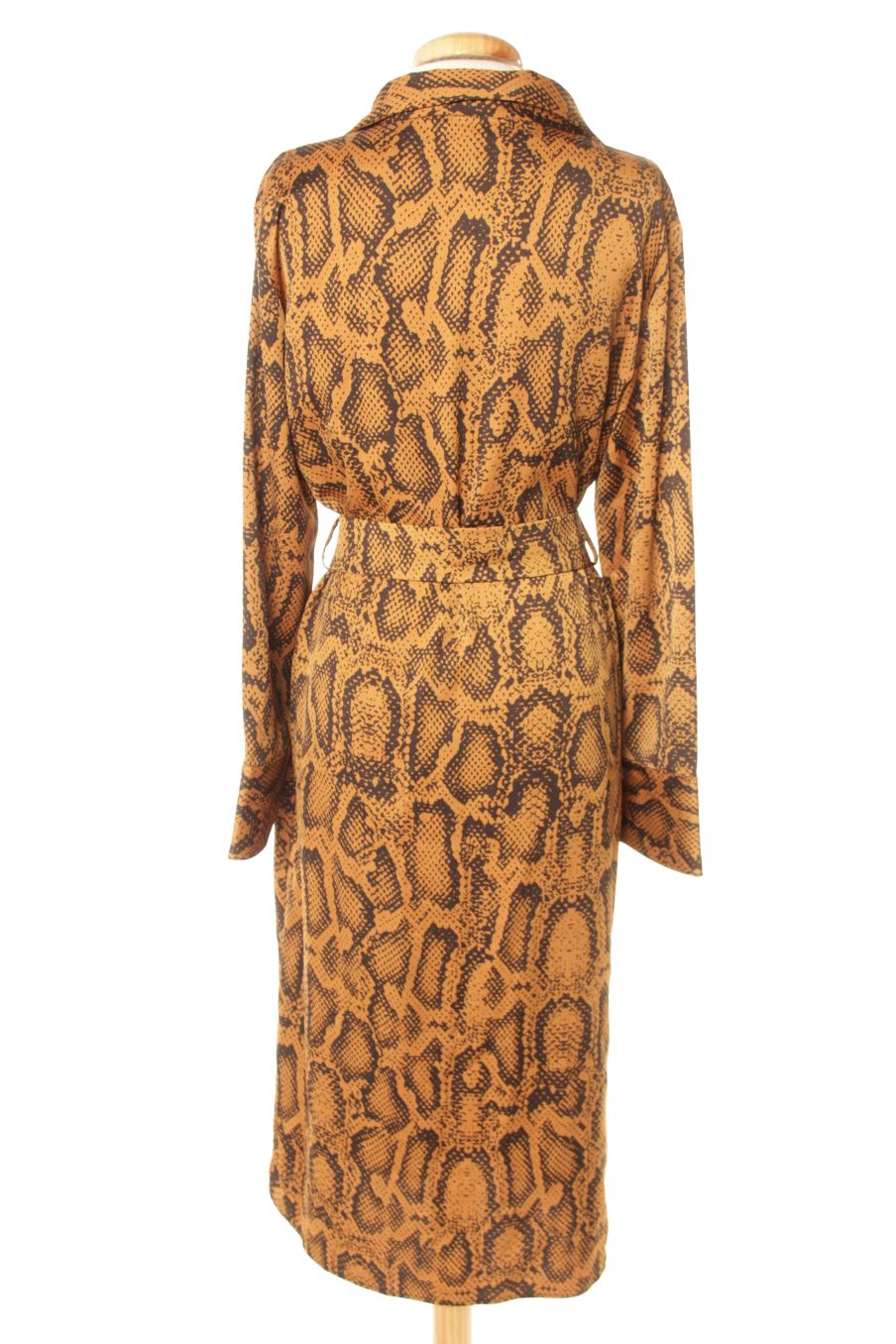 Vestido casual de Zara de la talla M, de color animal print