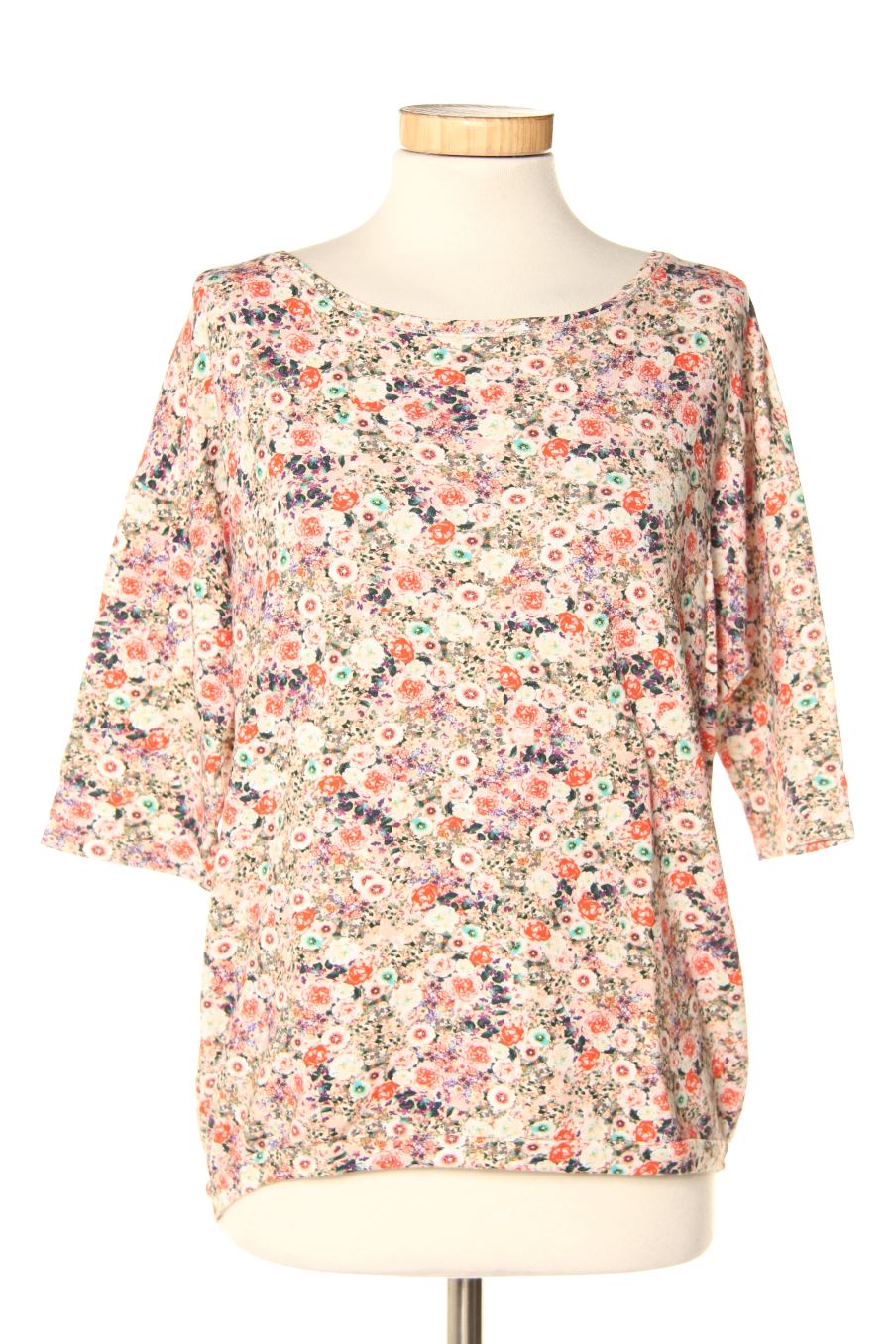 T-shirt Promod de la taille M, de couleur fleurs