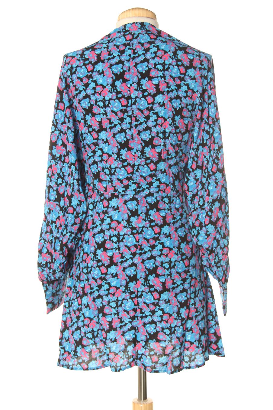 Robe casual Pull & Bear de la taille S, de couleur fleurs