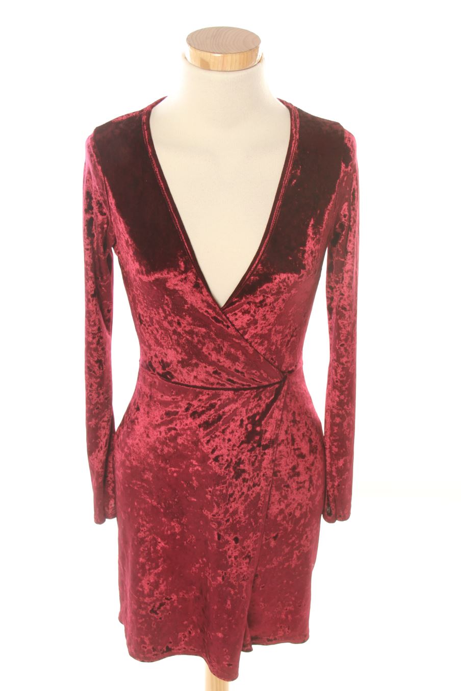 Robe casual Boohoo de la taille 36, de couleur rouge de velours