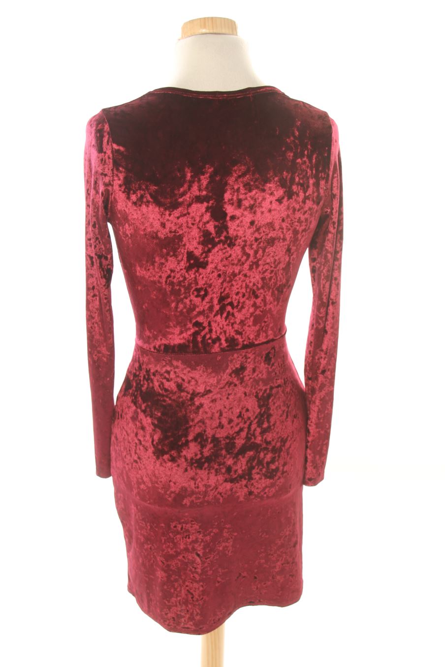 Robe casual Boohoo de la taille 36, de couleur rouge de velours