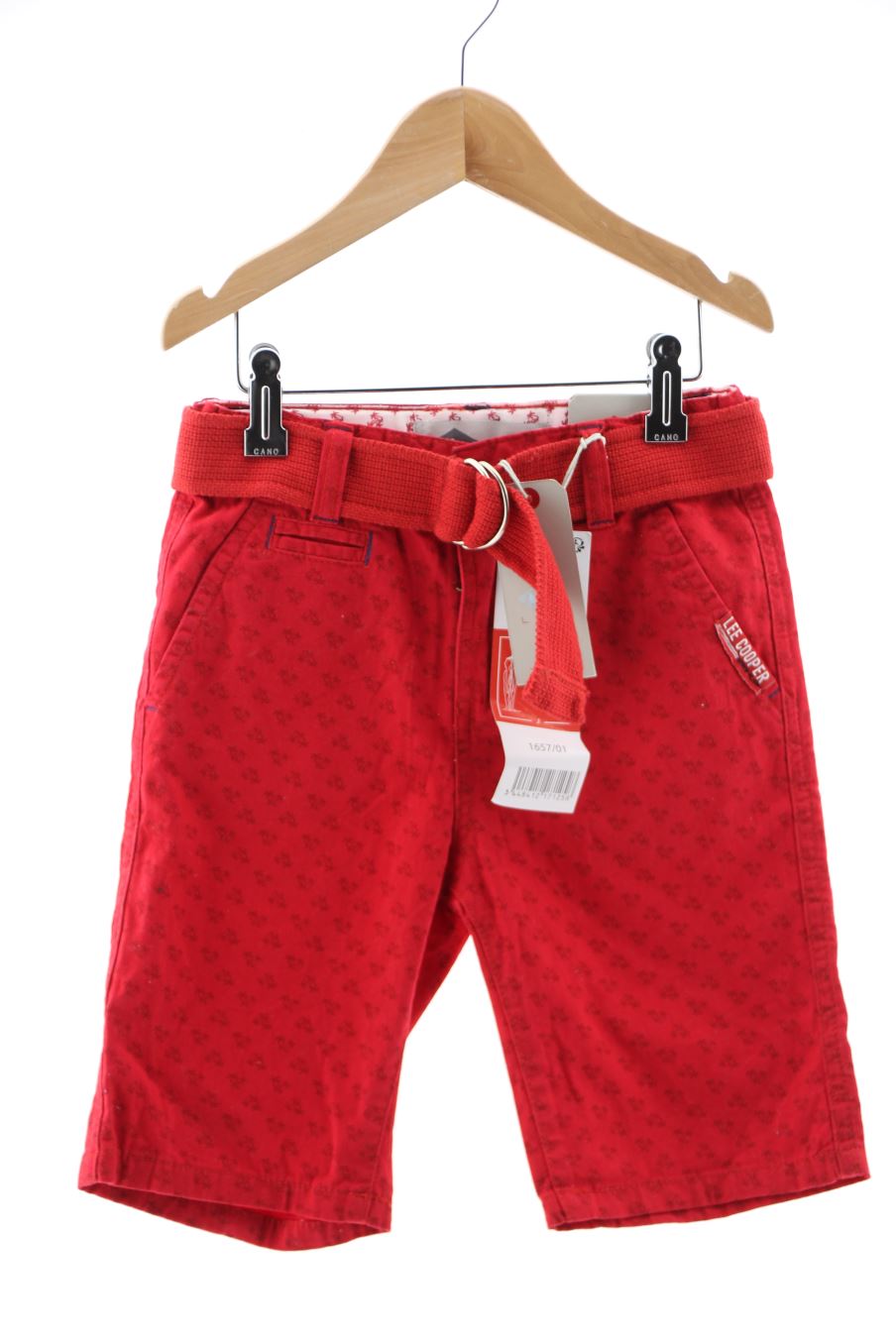 Short Lee Cooper de la taille 5 ans avec une étiquette