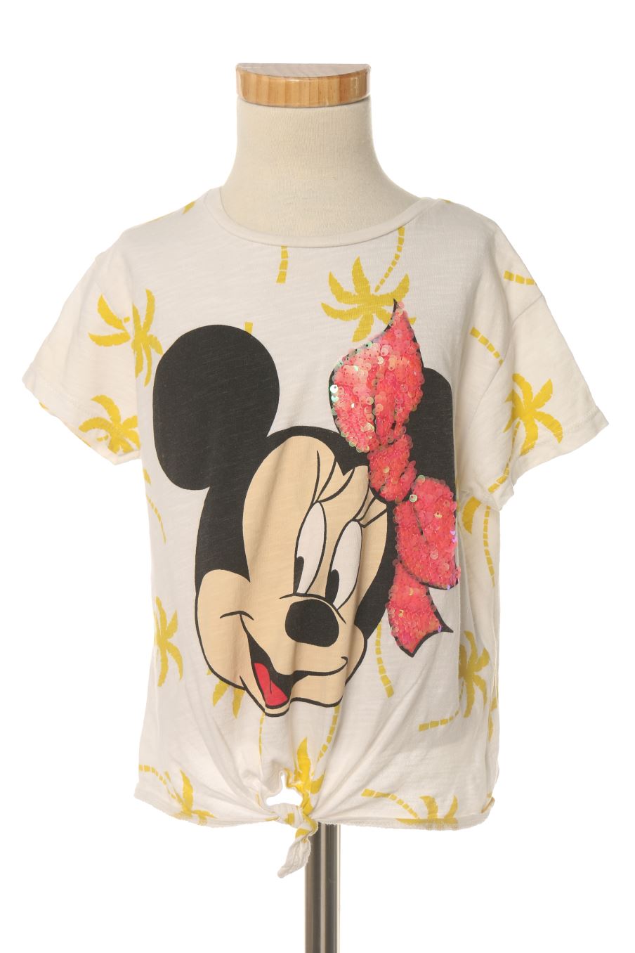 T-shirt Zara de la taille 6 ans de seconde main