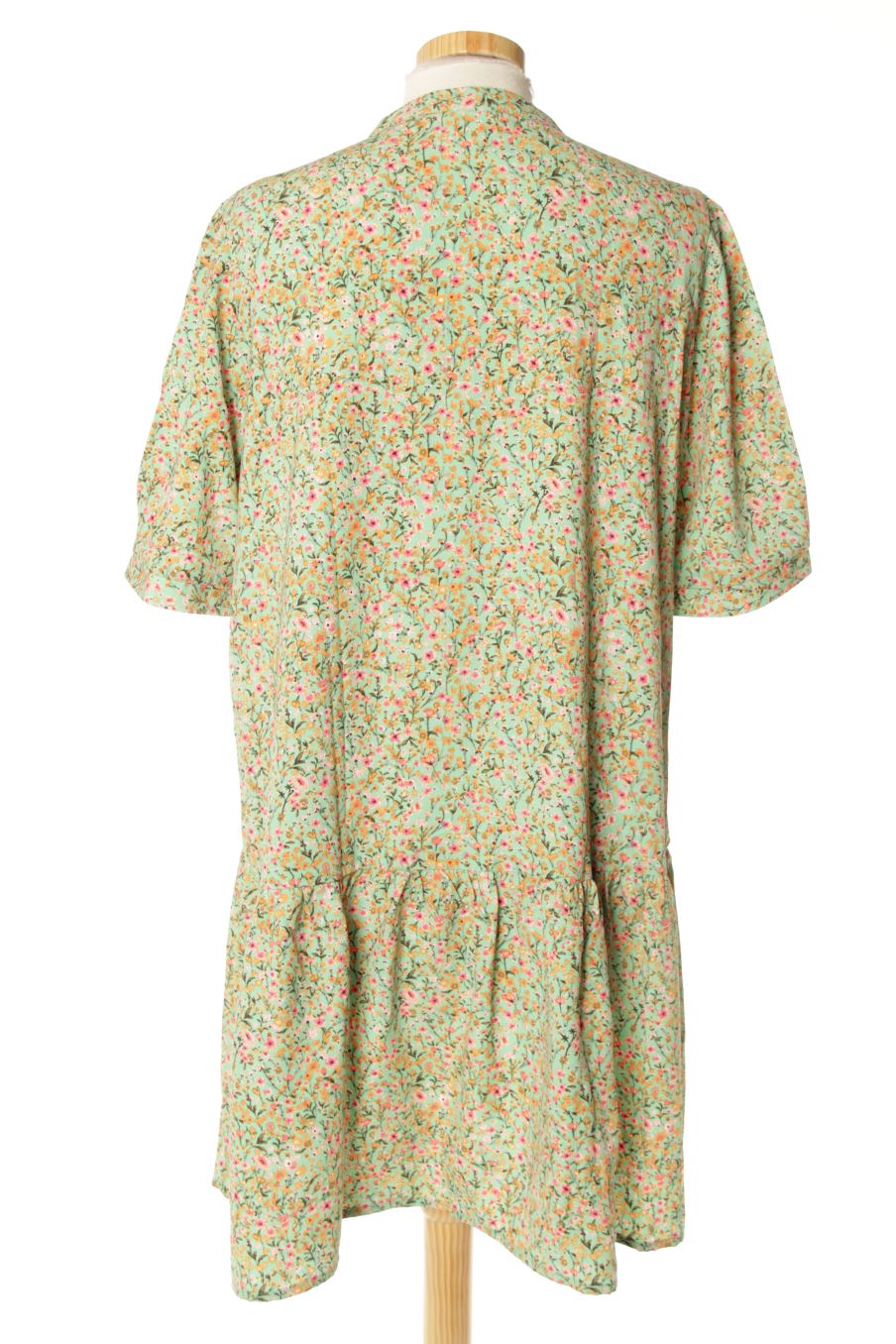 Robe casual Jacqueline De Yong de la taille 40, de couleur fleurs