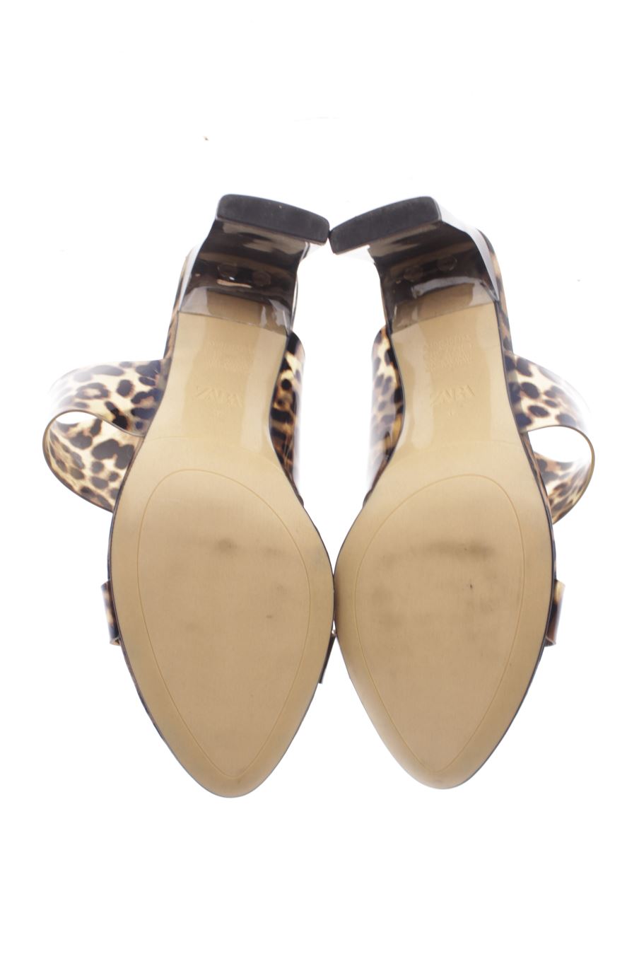 Sandalias tacon de Zara de la talla 37, de color animal print de