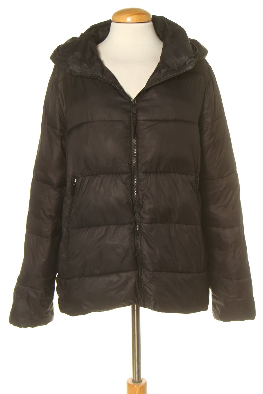 Blouson Zara de la taille L, de couleur noir