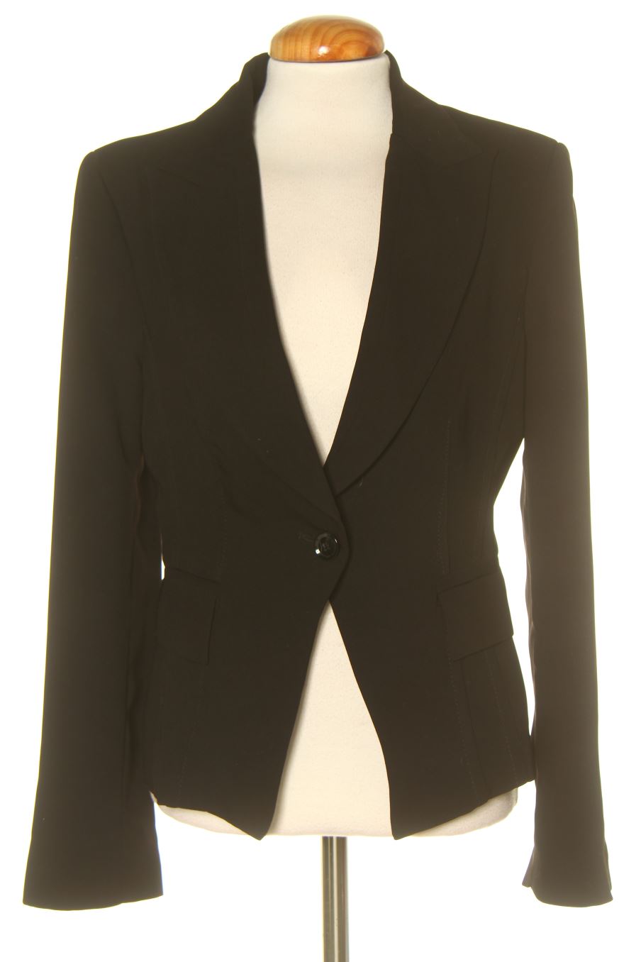 Blazer Zara de la taille M, de couleur noir