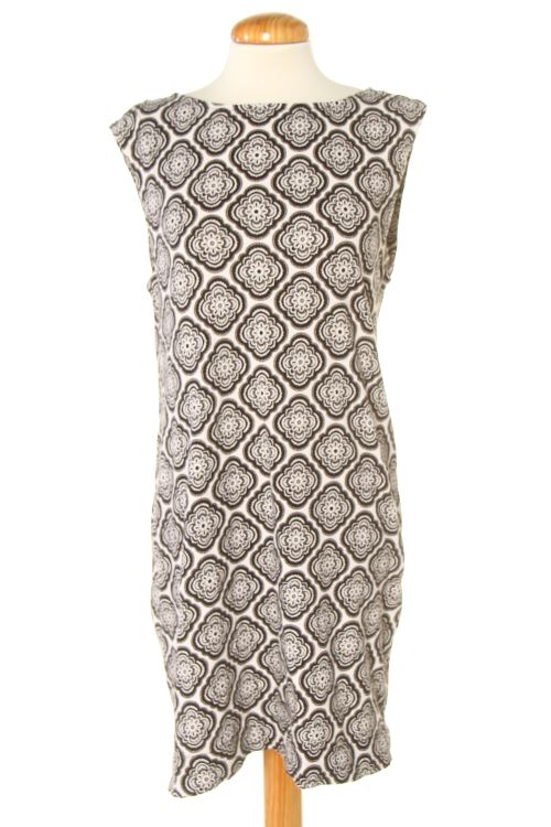 Einfaches Kleid