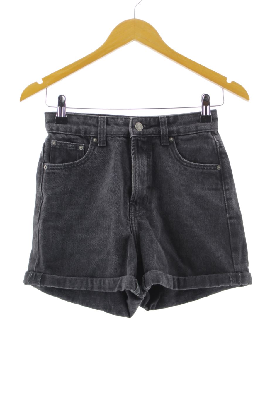 Shorts Bershka de la taille 32, de couleur noir de denim