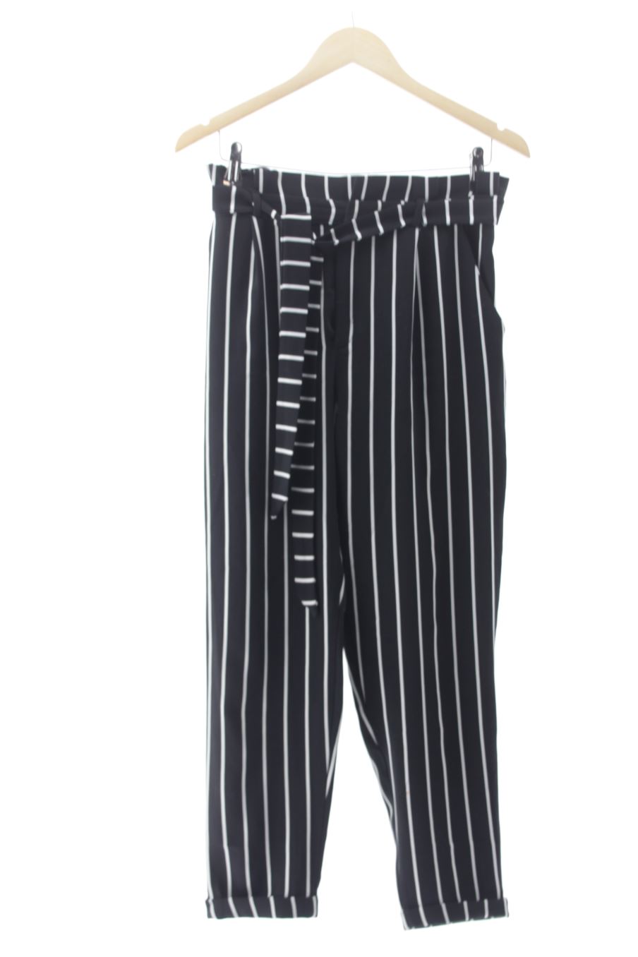 Pantalón de Pull & Bear de la talla M, de color rayas