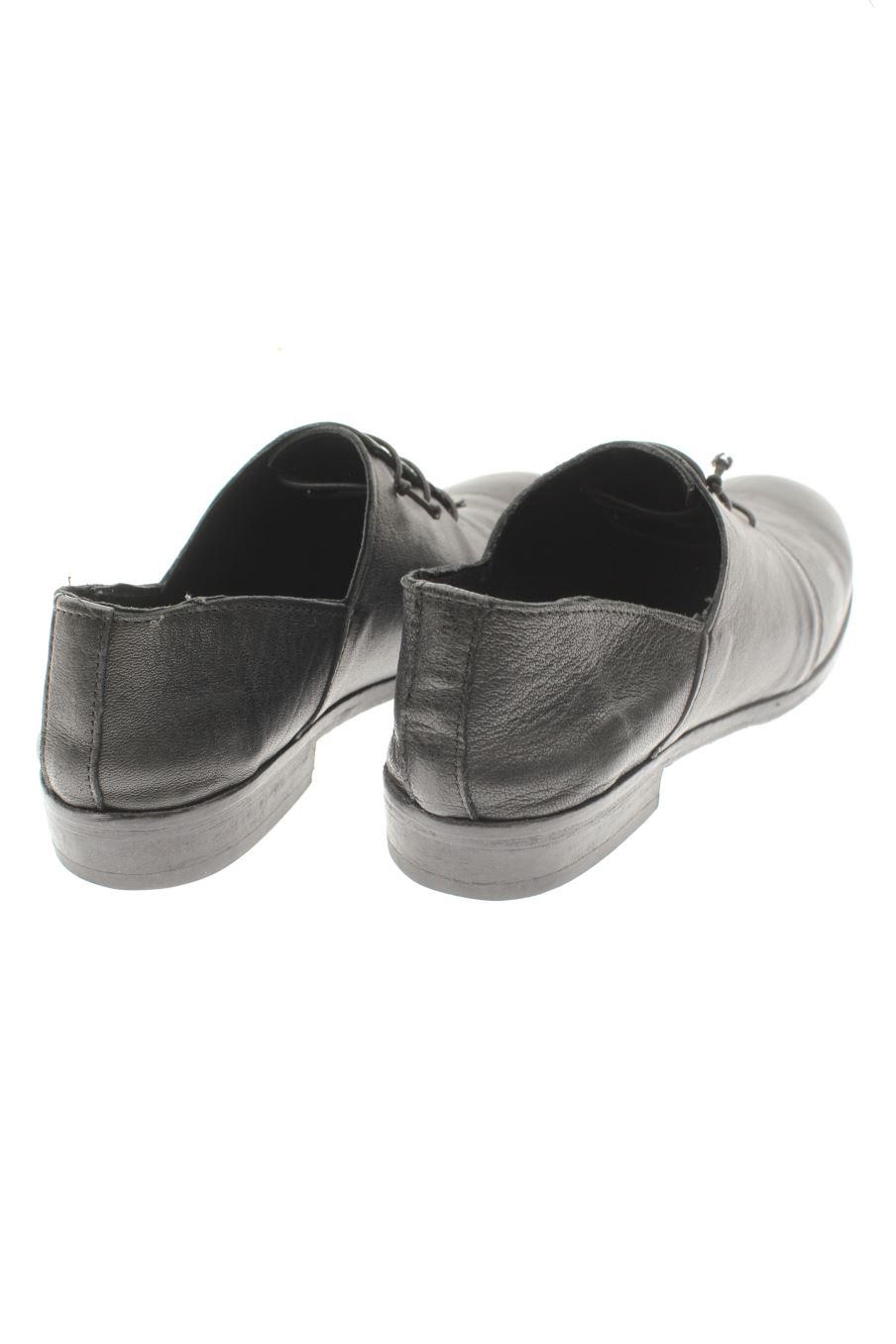 Zapatos planos de 1725.a de la talla 36, de color negro de