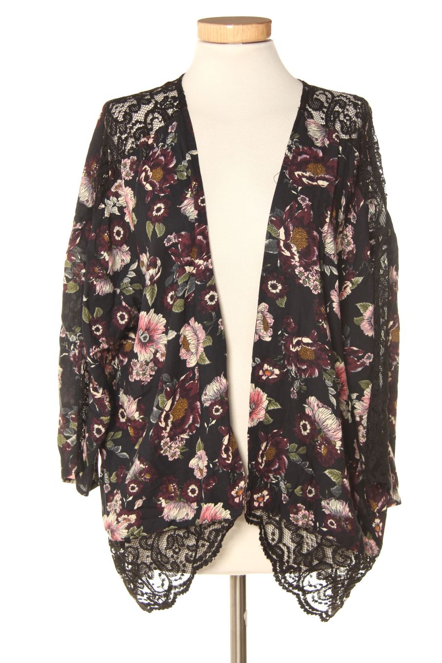 Kimono de Bershka de la talla M, de color flores