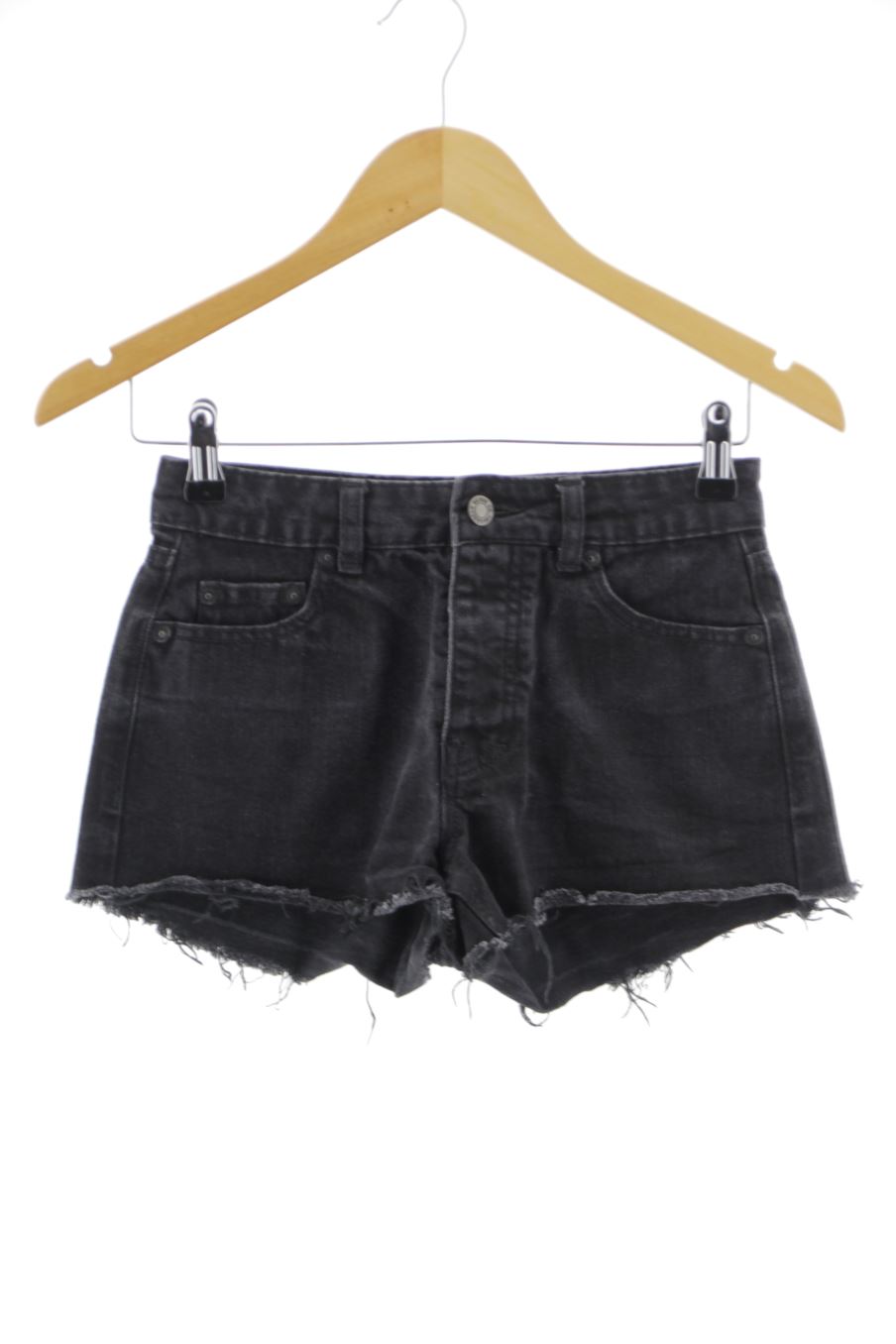 Shorts Pull & Bear de la taille 32, de couleur noir de denim