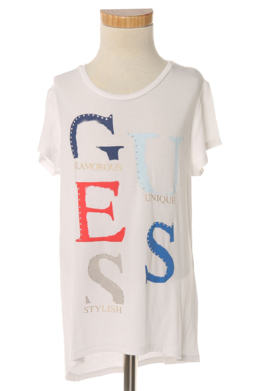 T-shirt Guess de la taille 10 ans de seconde main