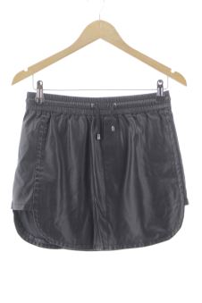 Aufwändiger Rock S Noisy may