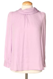Blusa de manga larga S Sfera, foto 1 de 2