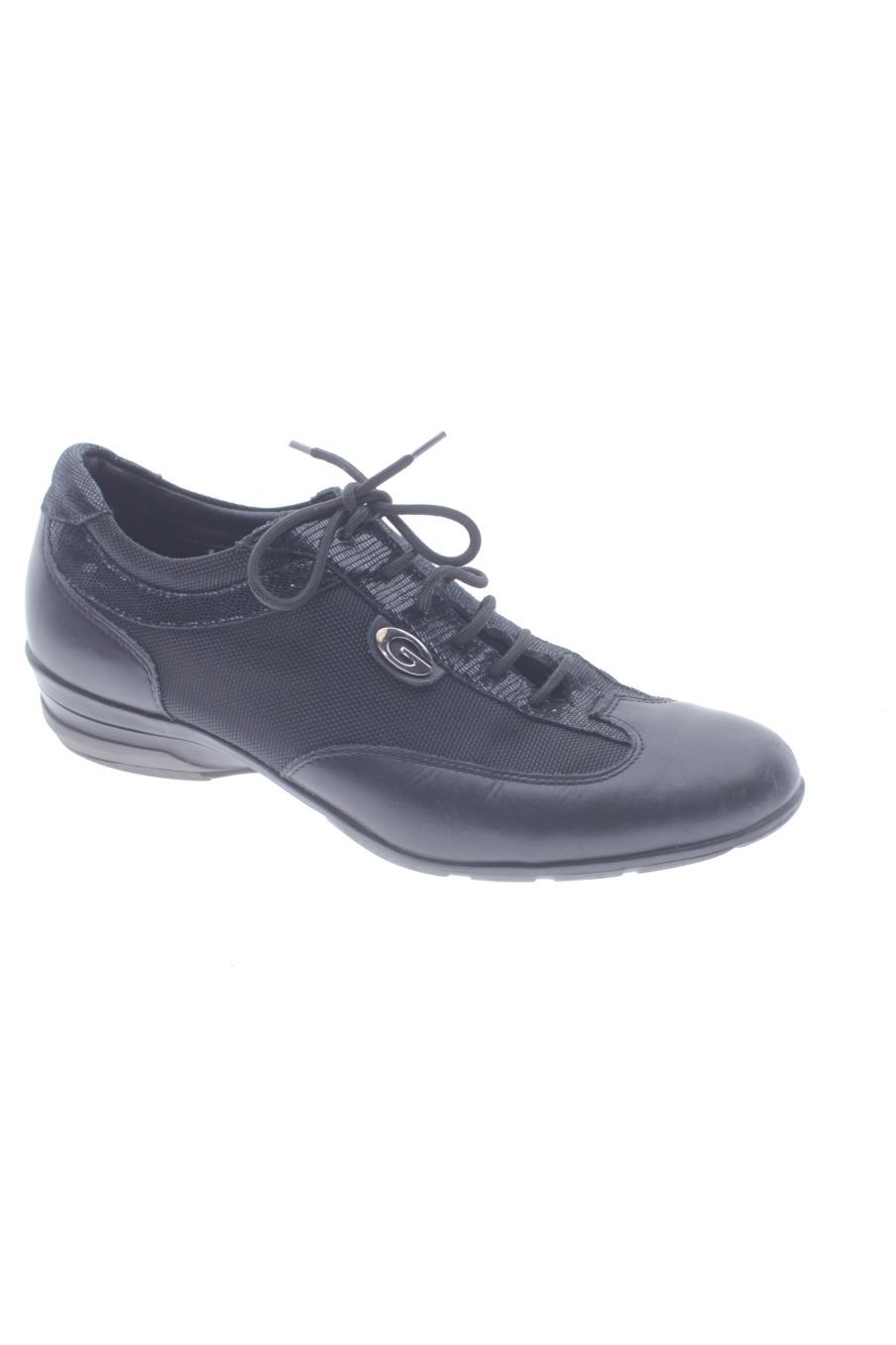 Chaussures plates de Geox de la taille 39, de couleur noir de