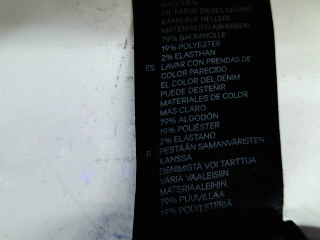 Shorts H&M de la taille 40, de couleur noir de denim