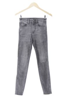 Jeans 32 Stradivarius, foto 1 di 2