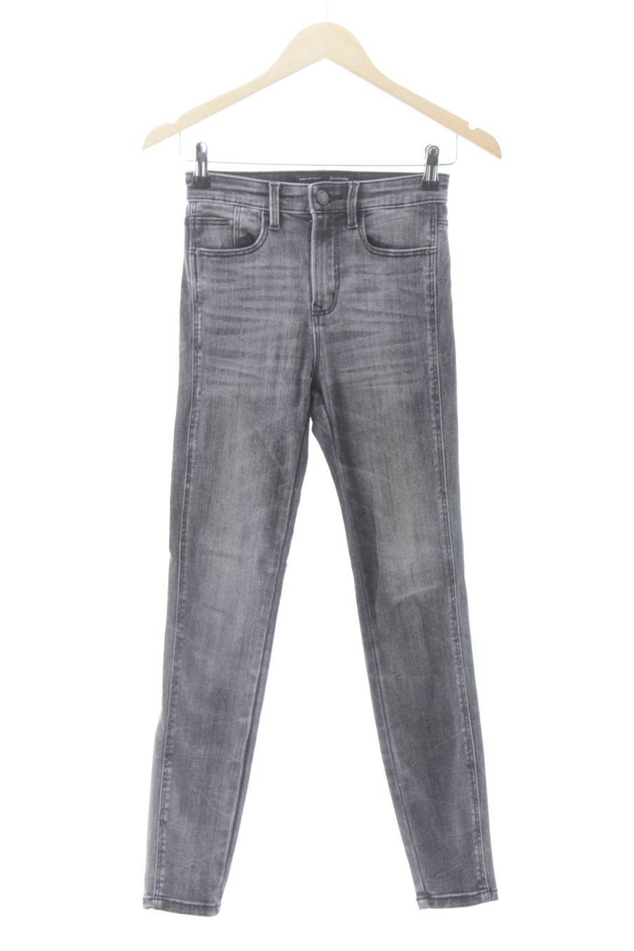 Jeans de Stradivarius de la talla 32, de color grigio