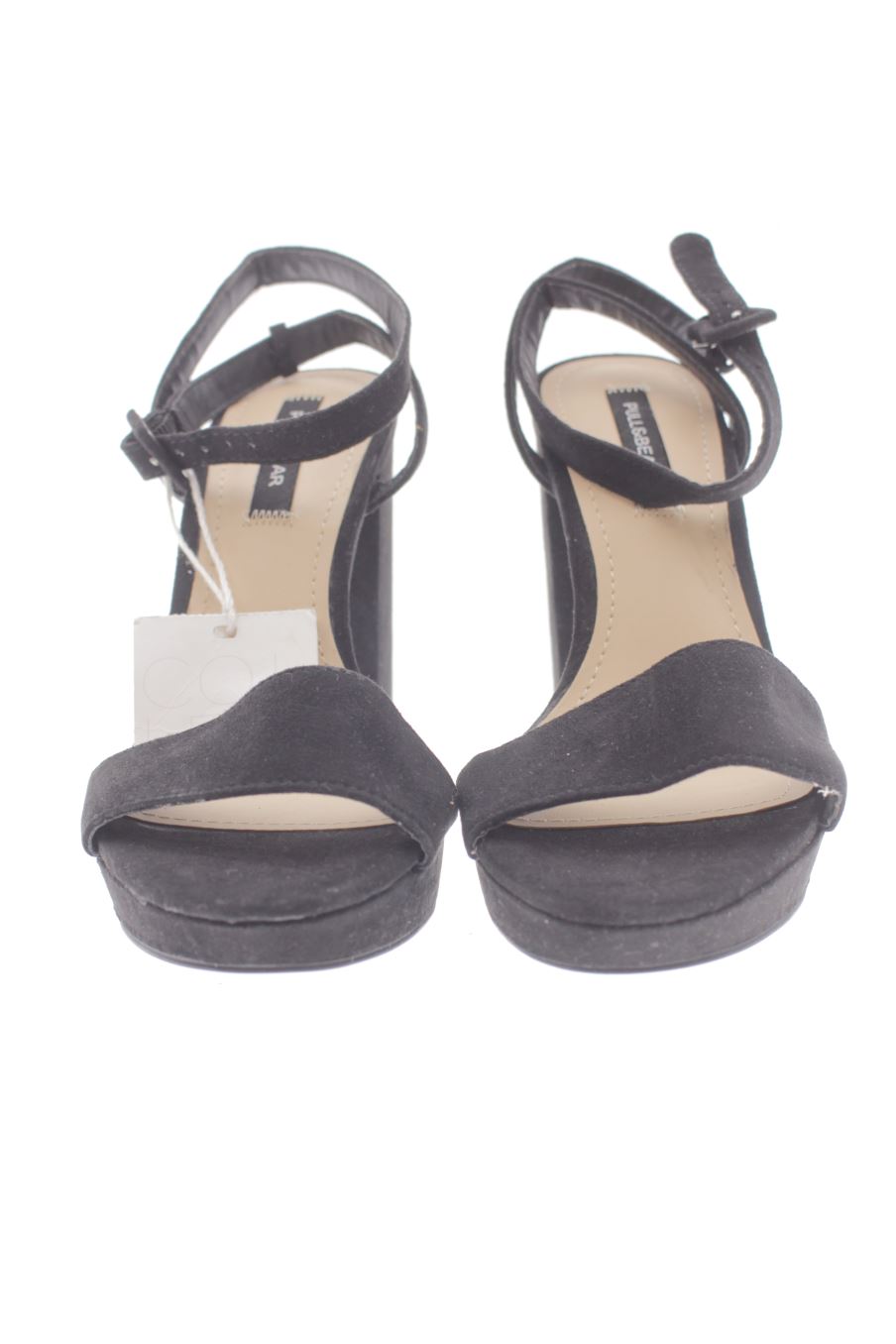 Sandalias tacon de Pull & Bear de la talla 36, de color negro de