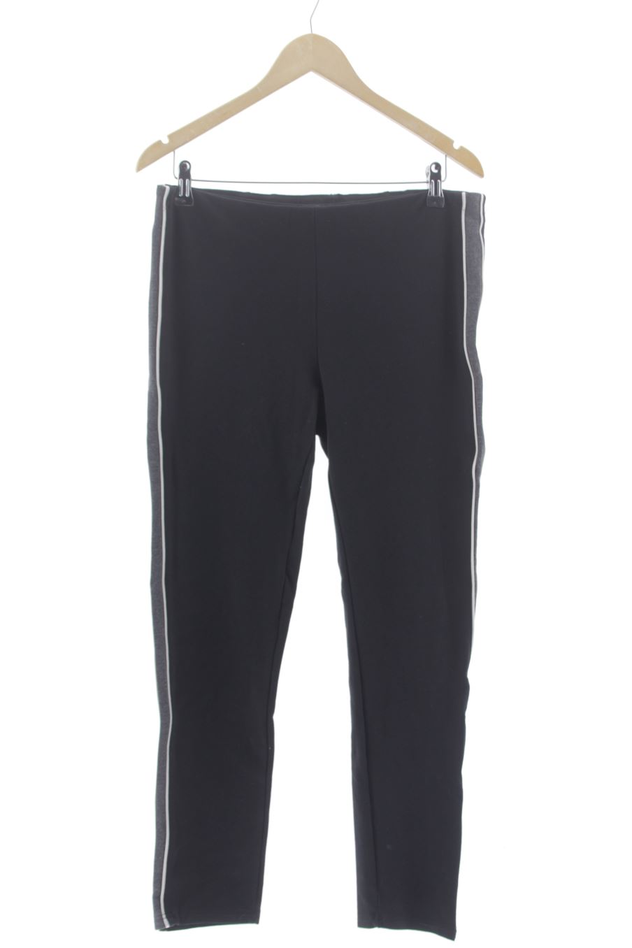 Pantalon Violeta (by Mango ) de la taille M, de couleur noir