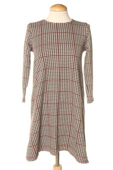 Vestido casual M Stradivarius, foto 1 de 2