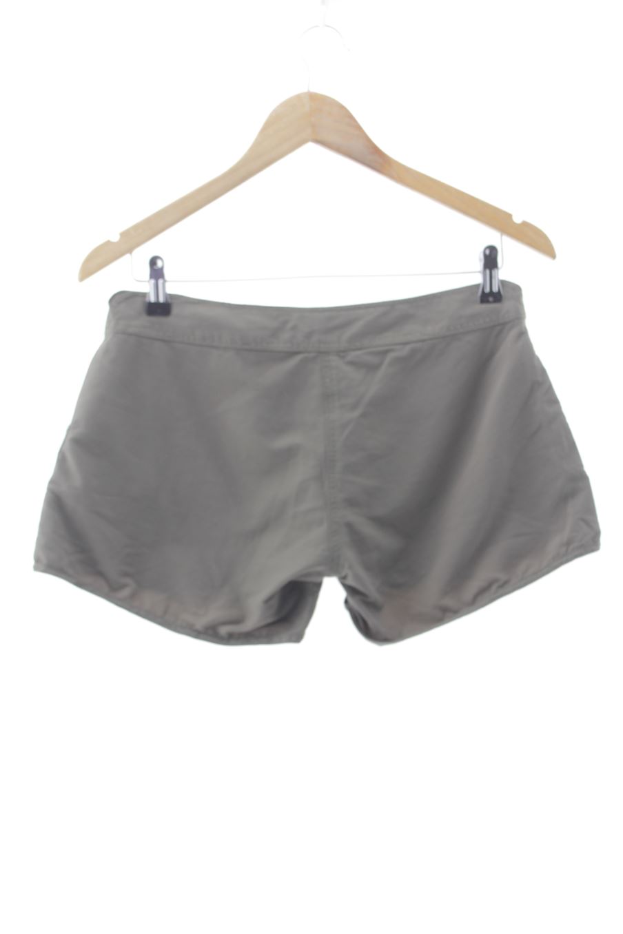 Pantalon corto de deporte de Decathlon de la talla 38, de color verde