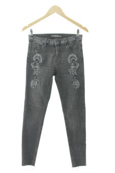 Jeans 34 Stradivarius, foto 1 di 2