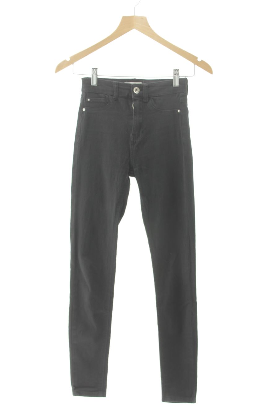 Jeans Bershka de la taille 32, de couleur noir