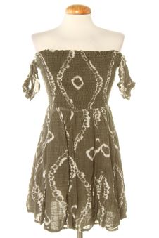 Vestido casual M Stradivarius, foto 1 de 2