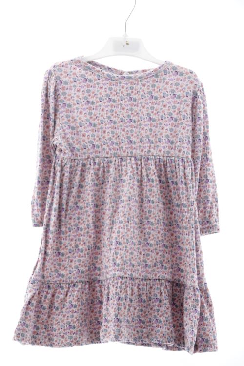 Aufwändiges Kleid