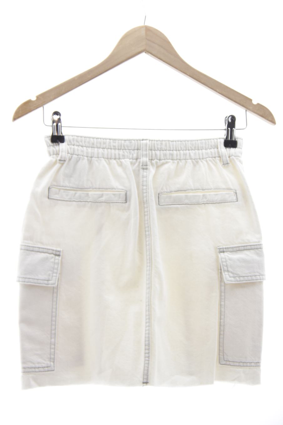 Jupe Bershka de la taille XS, de couleur beige de denim