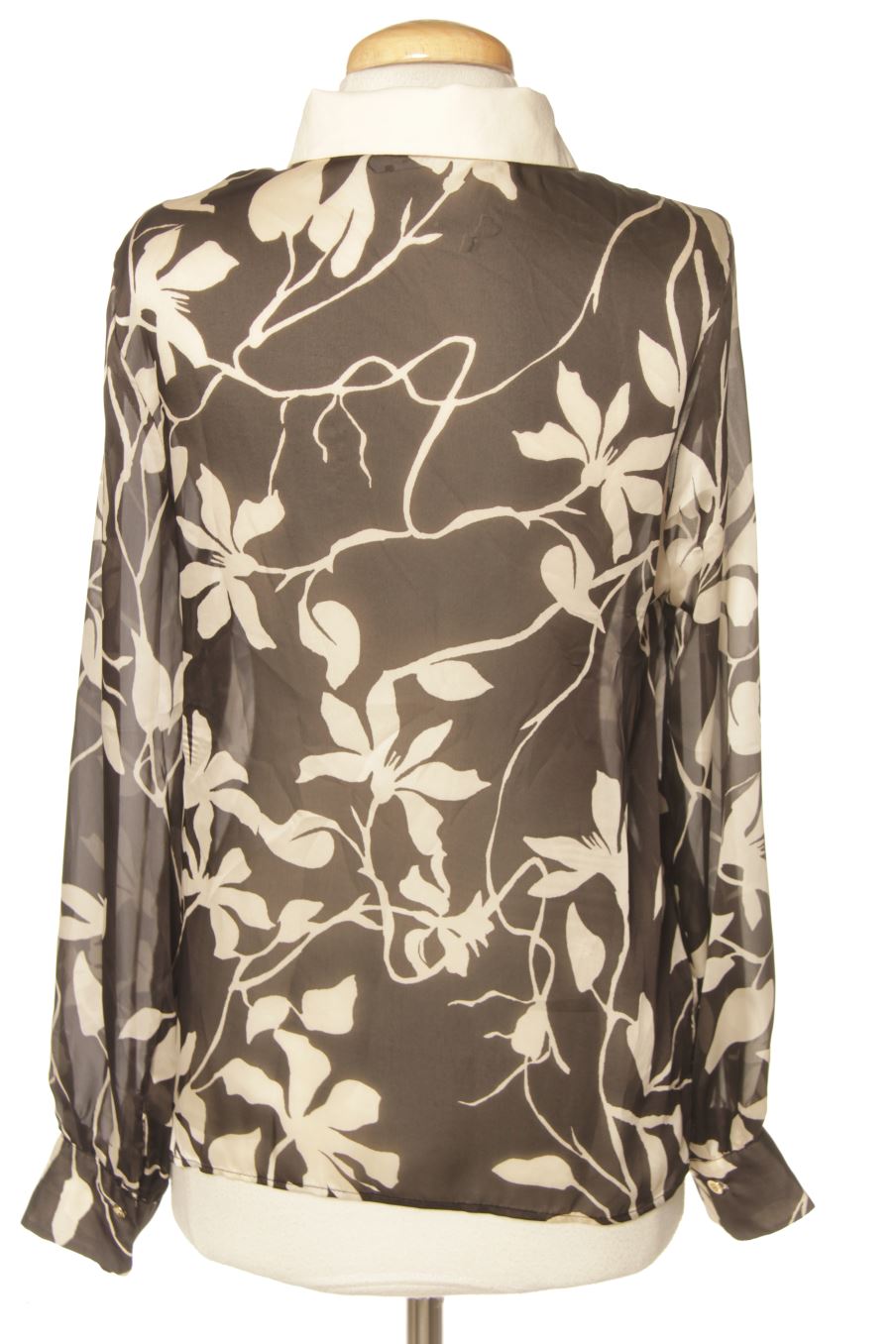Camisa de Zara de la talla S, de color flores