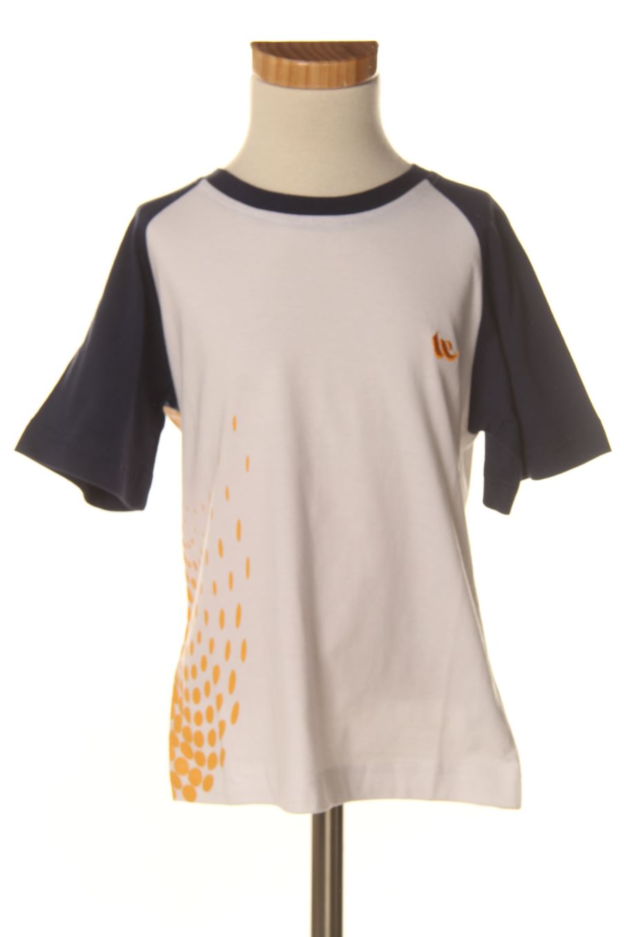 Camiseta de Junior de la talla 4 años con etiqueta