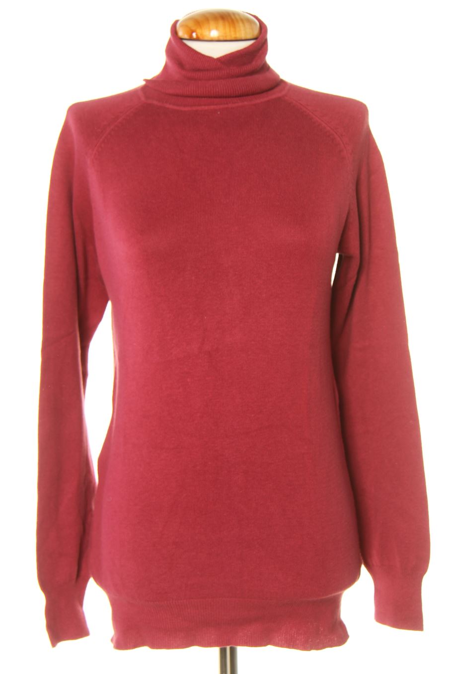 Pull Zara de la taille XS, de couleur pourpre