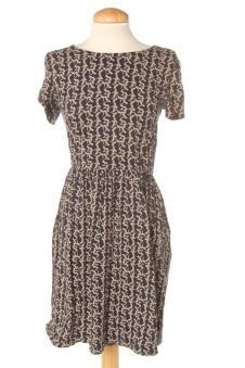 Einfaches Kleid S Bizzbee