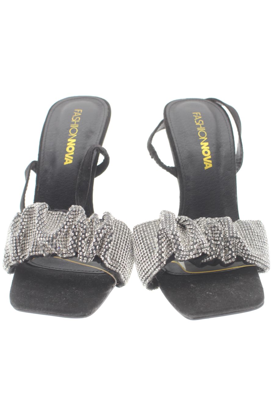 Sandalias tacon de FASHIONNOVA de la talla 37, de color negro de