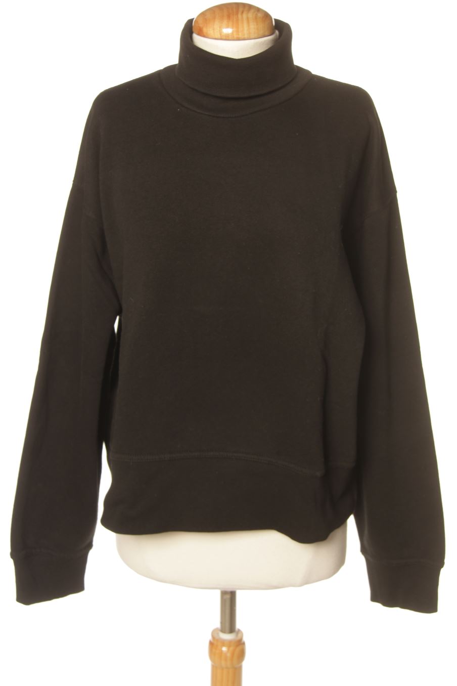 Sudadera de Zara de la talla L, de color negro